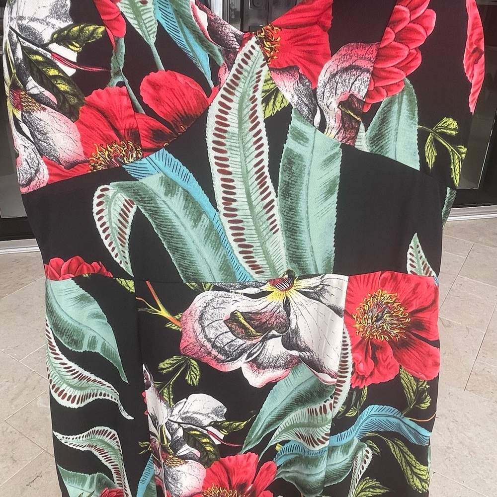 Floral dress - Picture 2 of 3